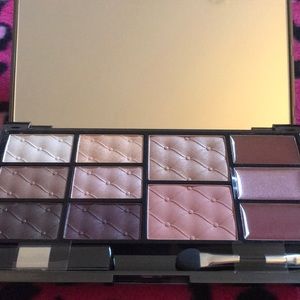 ✨HOST PICK✨ 🎁Face Palette Makeup Must Have Kit!🎁